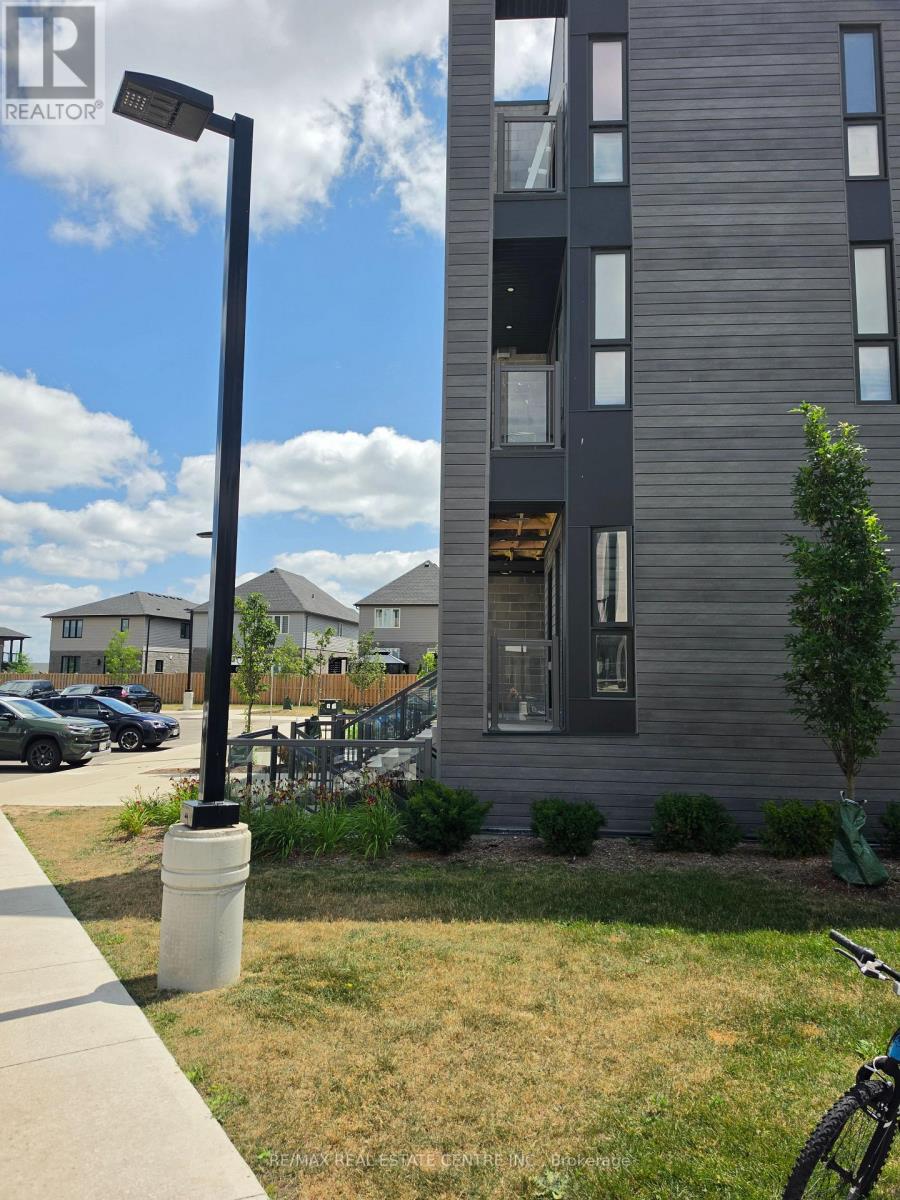 A72 - 261 Woodbine Ave Avenue, Kitchener, Ontario  N2R 0S7 - Photo 23 - X13499228