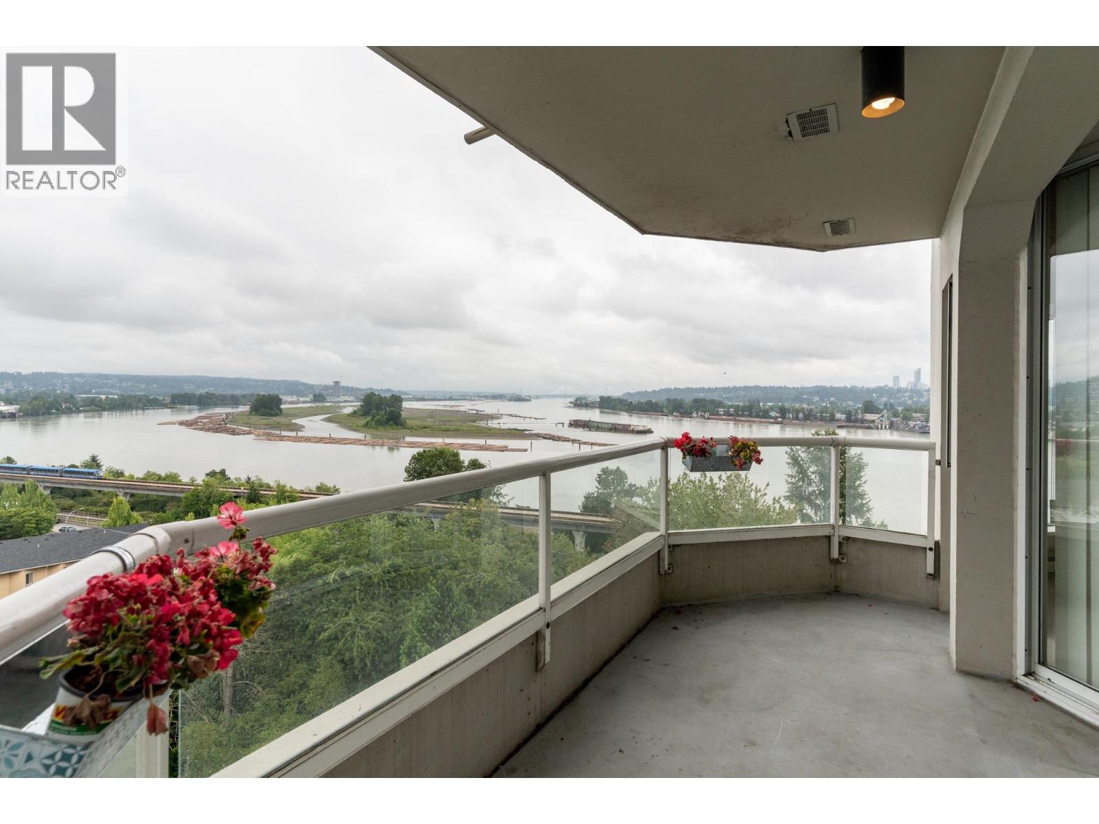 903 69 JAMIESON COURT, New Westminster, British Columbia