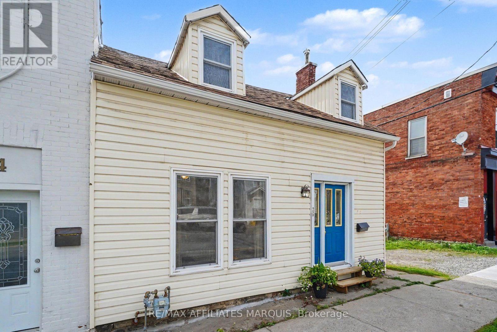 26 Market Street N, Smiths Falls, Ontario  K7A 2E6 - Photo 2 - X13584572