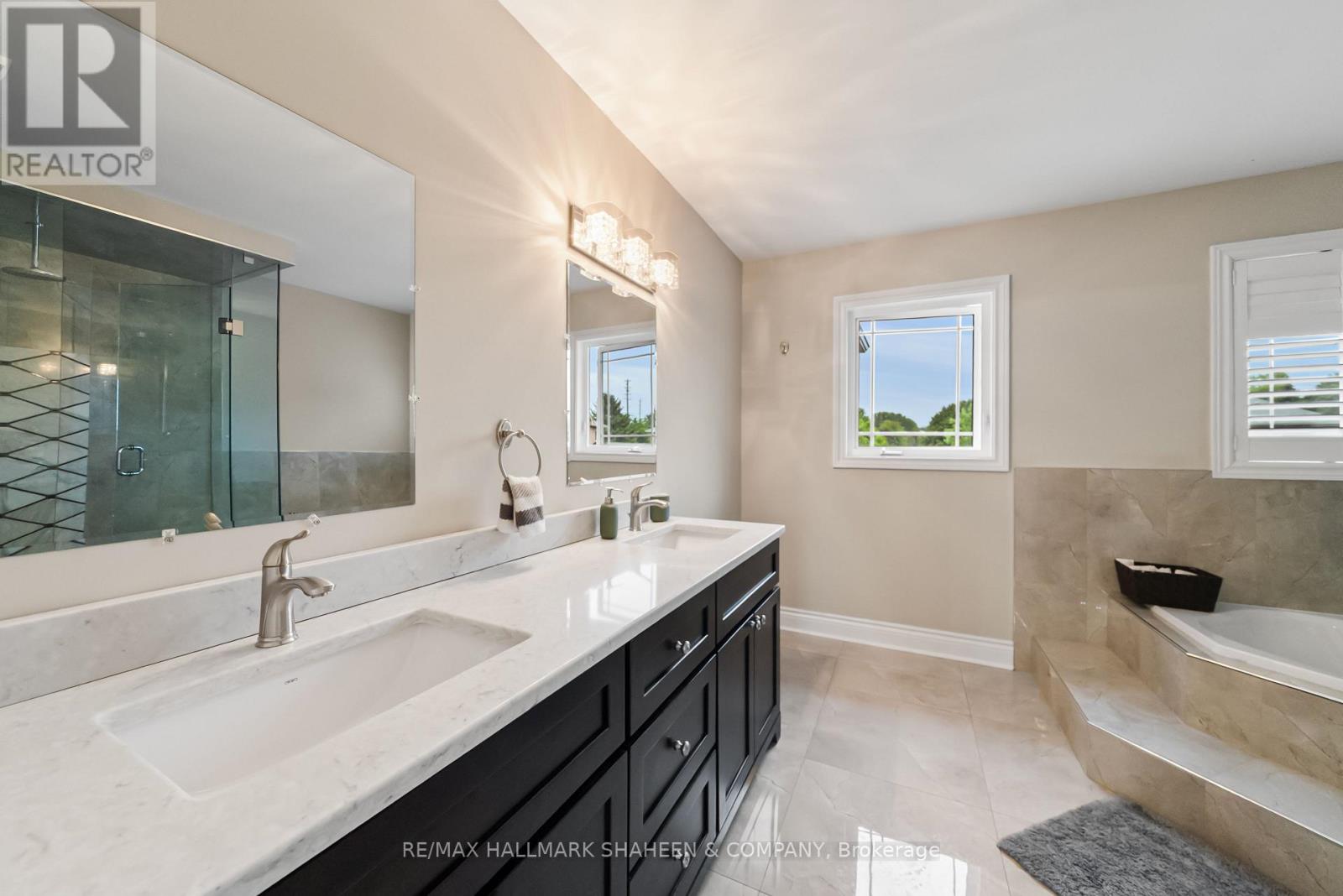 718 Firth Court, Newmarket, Ontario  L3Y 8H8 - Photo 28 - N13584662
