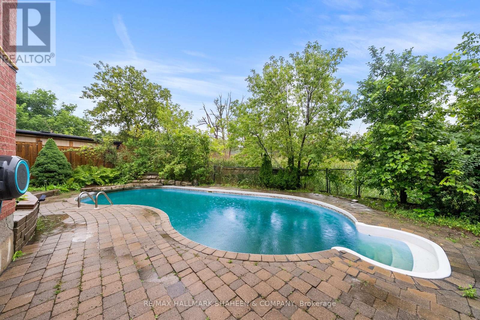 718 Firth Court, Newmarket, Ontario  L3Y 8H8 - Photo 4 - N13584662