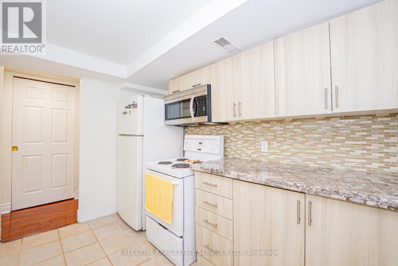 37 Ravenview Drive, Toronto, Ontario  M1E 3L9 - Photo 41 - E13583786