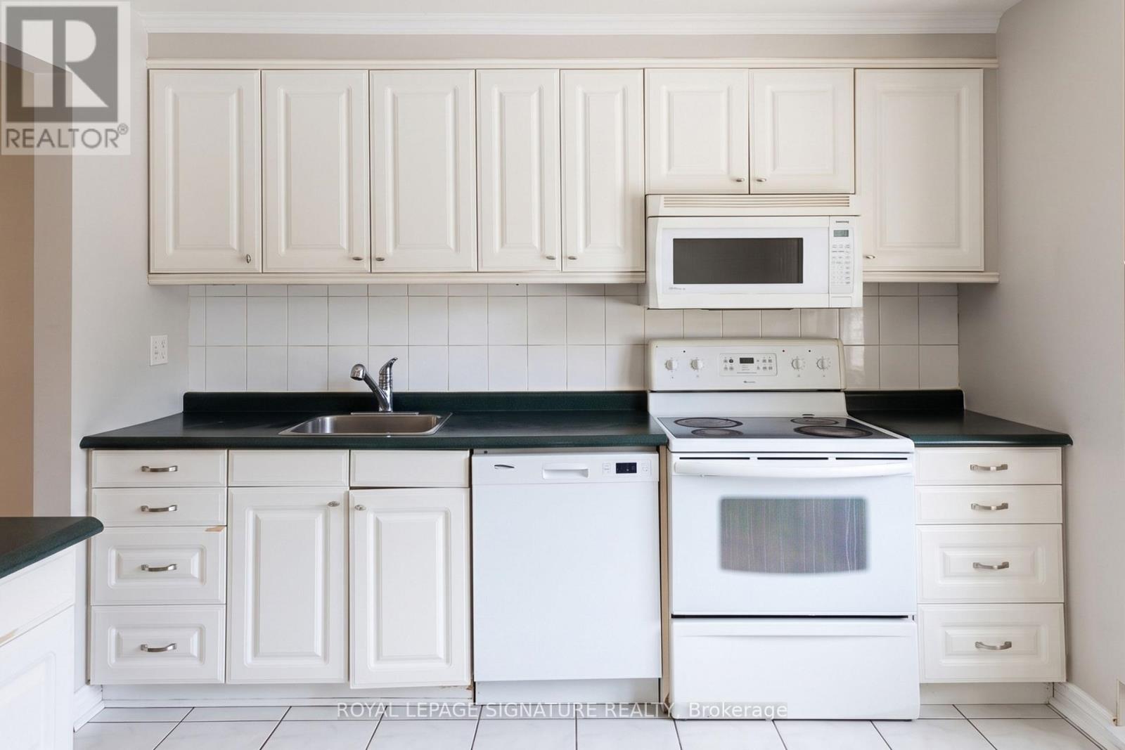 41 - 98 FALCONER DRIVE - Photo 4