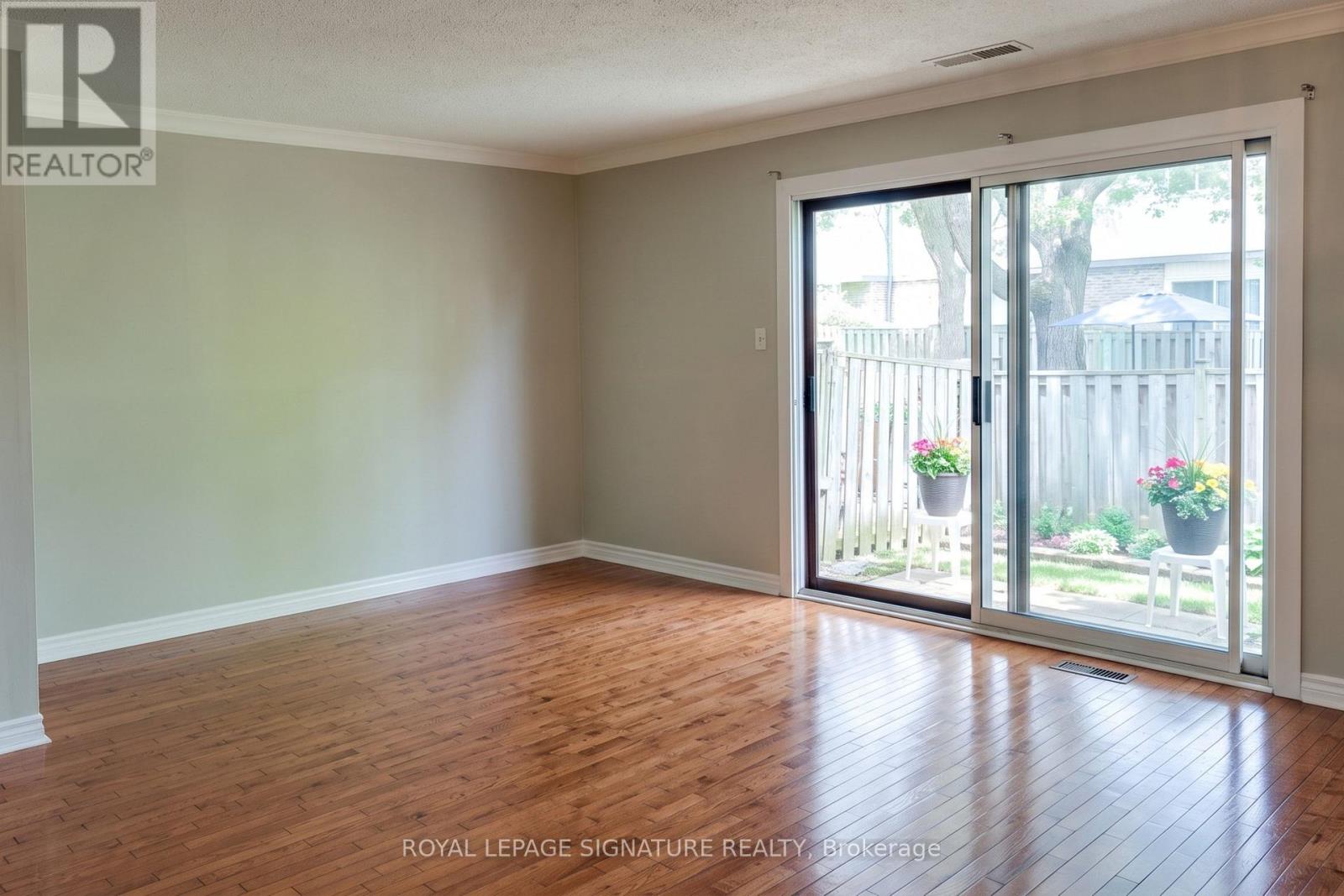 41 - 98 FALCONER DRIVE - Photo 5