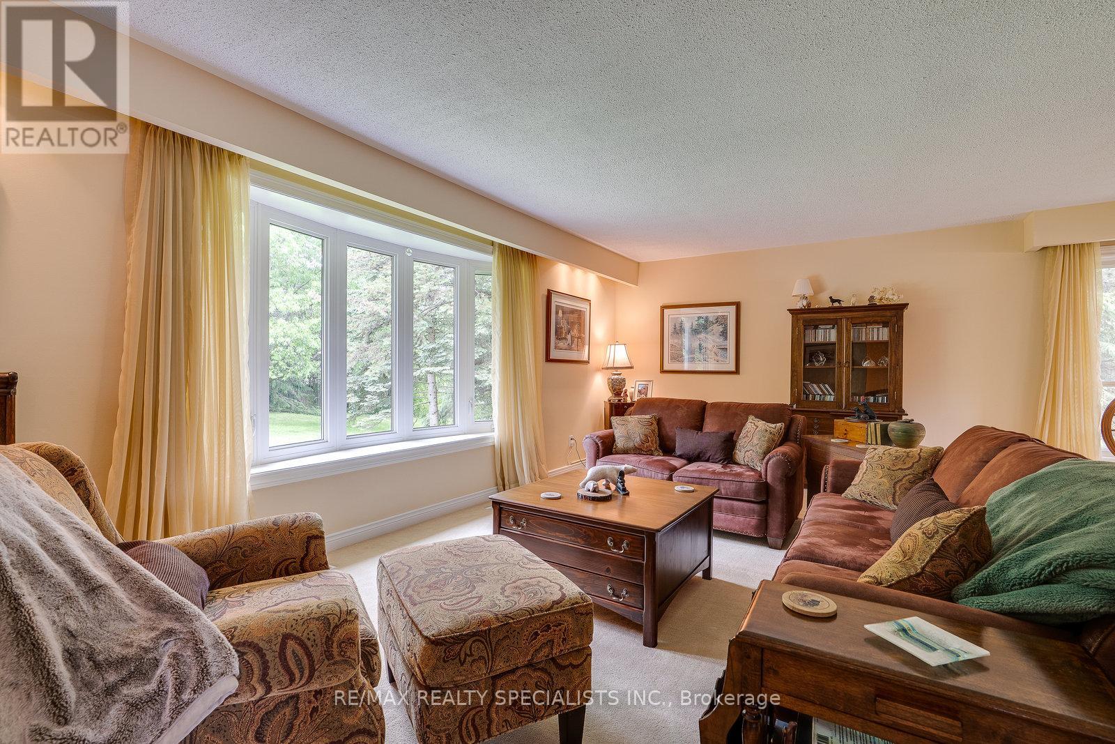 6739 Castlederg Side Road, Caledon, Ontario  L7C 0P6 - Photo 9 - W13584632
