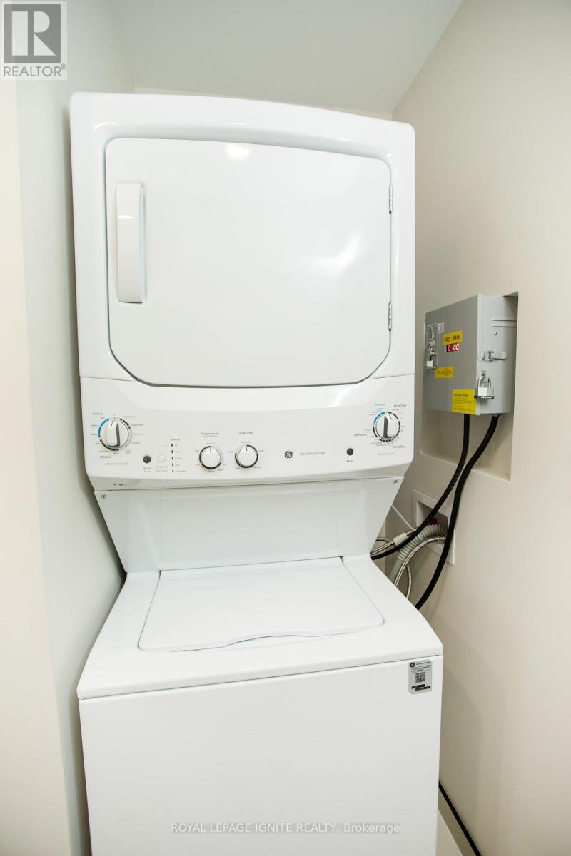 MAIN - 38 PARENT AVENUE - Photo 9