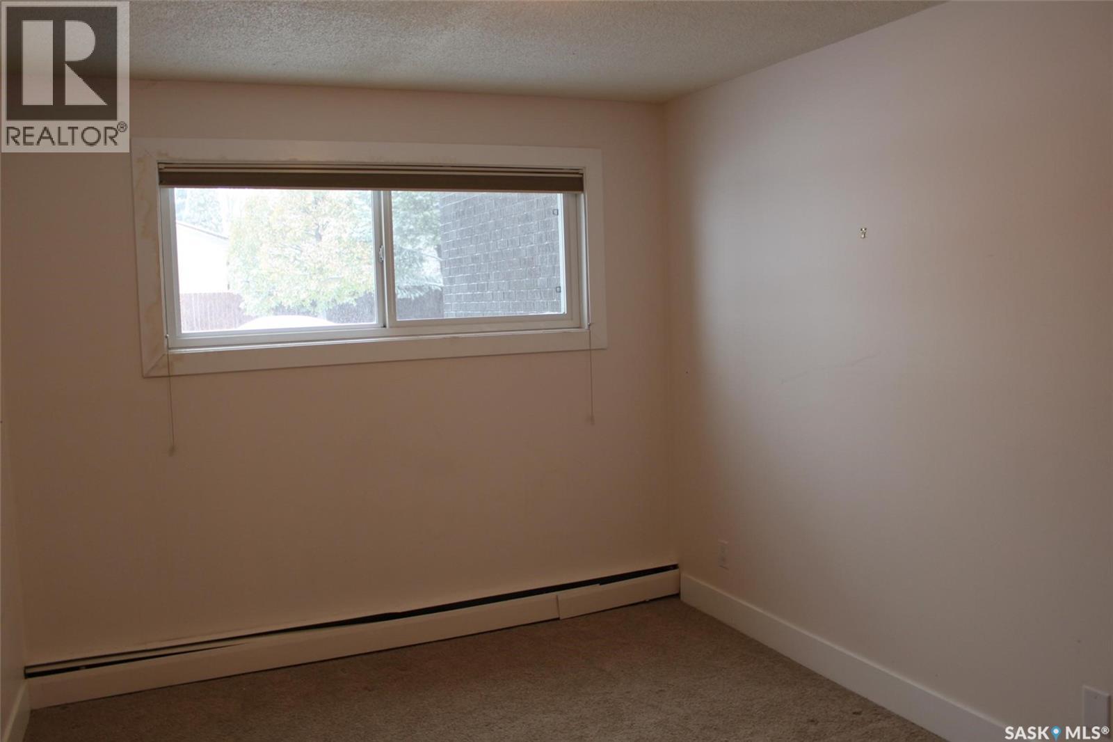 2 2106 Ste Cecilia Avenue, Saskatoon, Saskatchewan  S7M 0P2 - Photo 2 - SK043019
