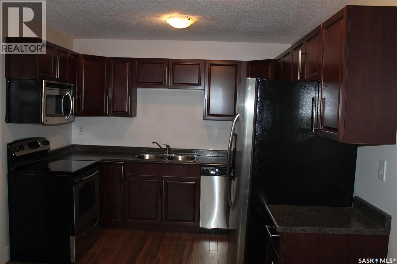 2 2106 Ste Cecilia Avenue, Saskatoon, Saskatchewan  S7M 0P2 - Photo 3 - SK043019