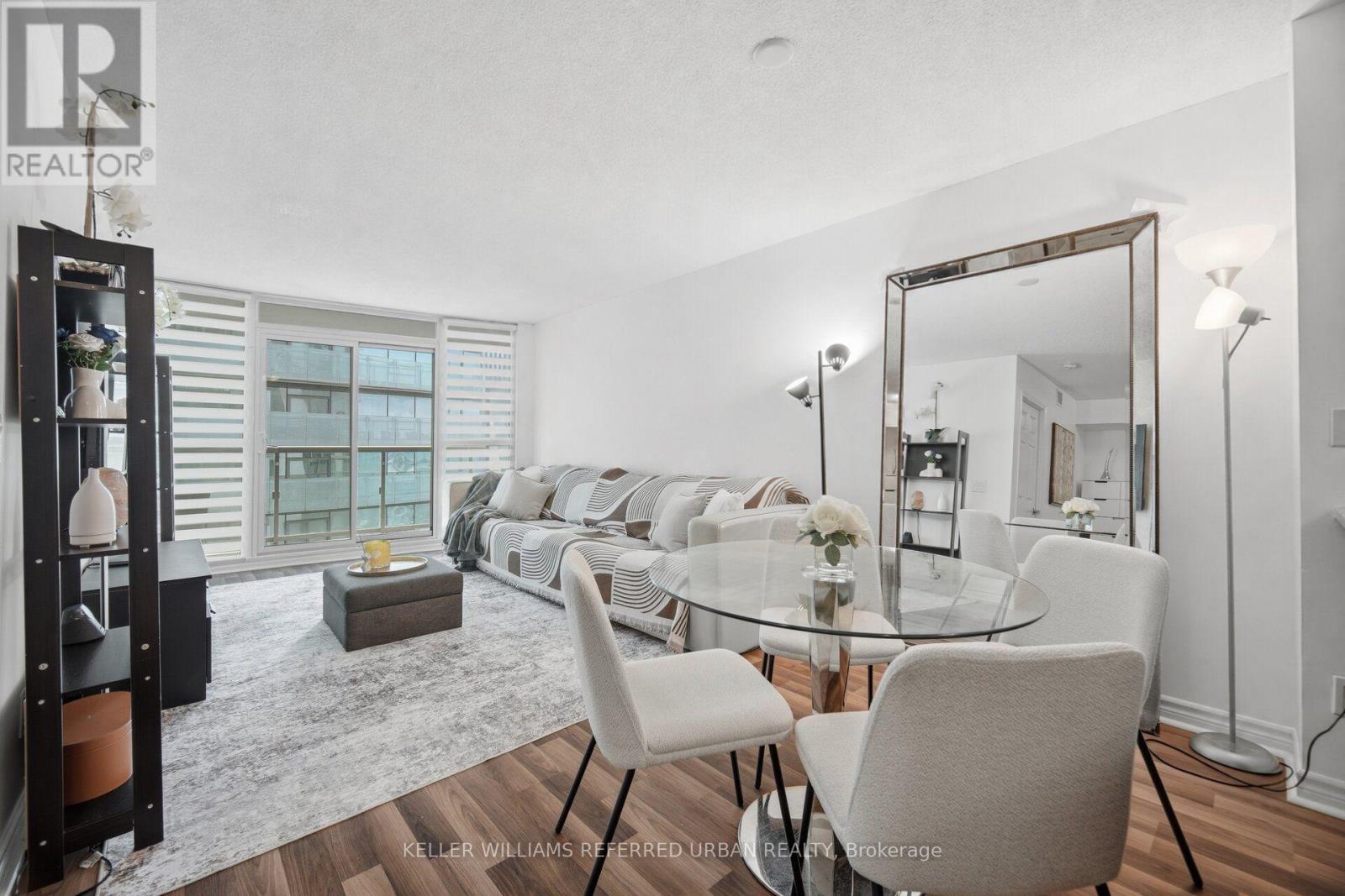 3708 - 19 Grand Trunk Crescent, Toronto, Ontario M5J 3A3 - Photo 4 - C13583368