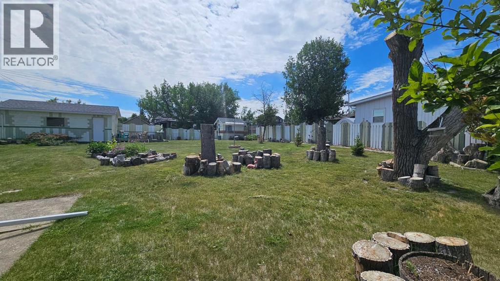 104 1 A Avenue, Coutts, Alberta  T0K 0N0 - Photo 4 - A2329101