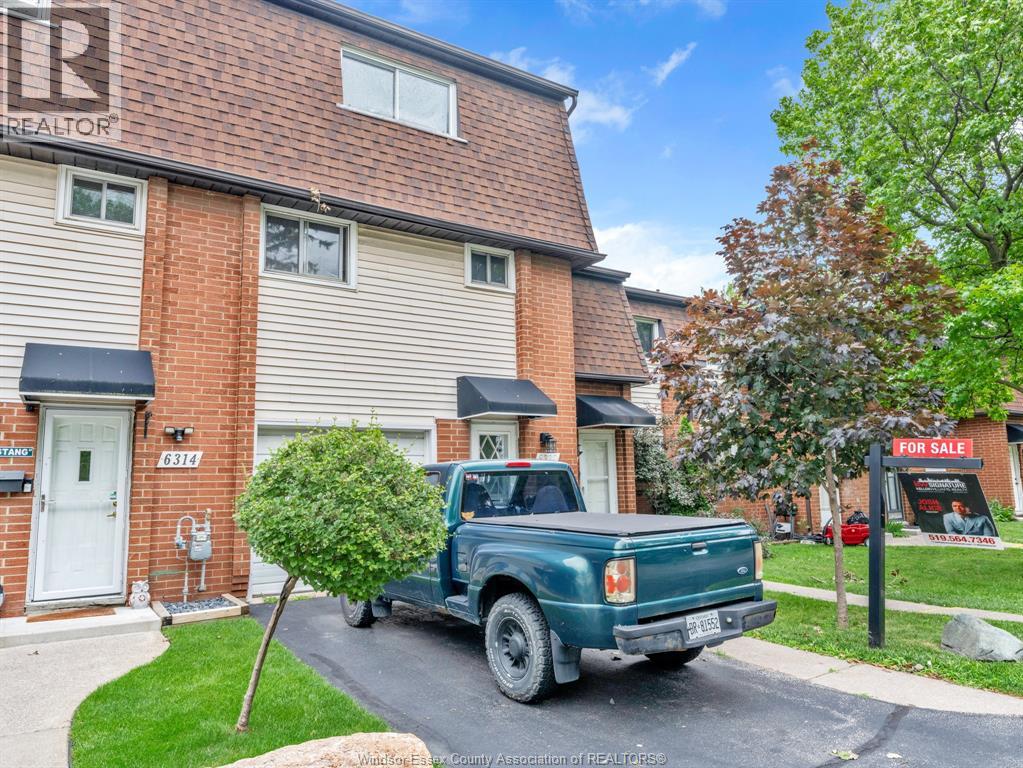 6312 Thornberry, Windsor, Ontario N8T 3A2 - Photo 4 - 26017447