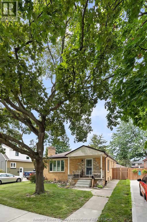 287 Isabelle Place, Windsor, Ontario N8S 3A7 - Photo 2 - 26017435