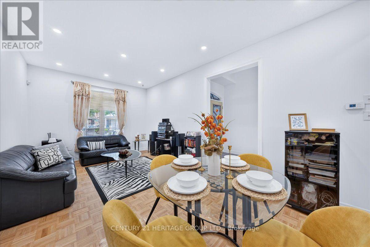 19 Reynolds Avenue, Brampton, Ontario  L6P 2C1 - Photo 7 - W13584384