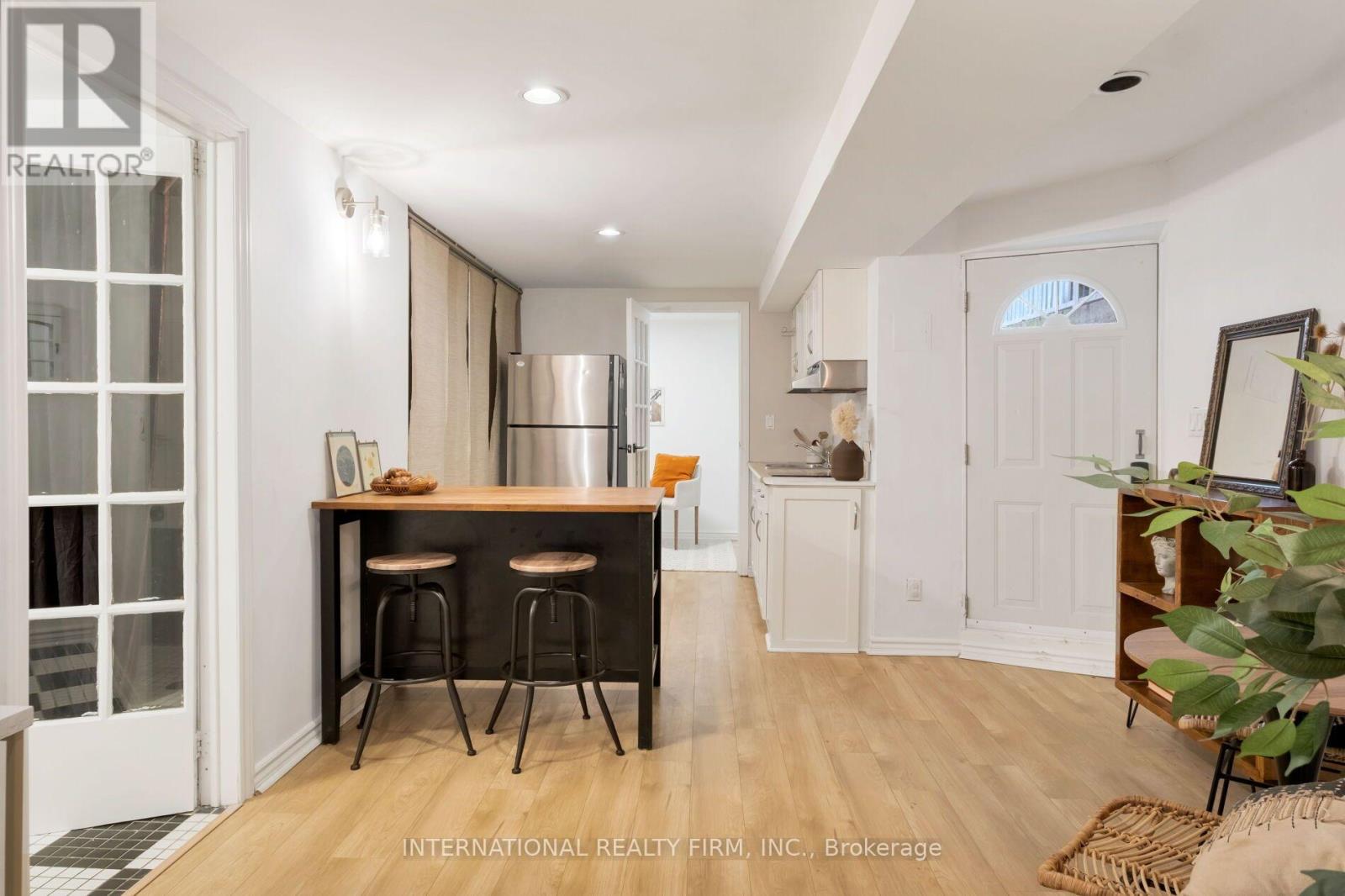 319 Markham Street, Toronto, Ontario M6G 2K8 - Photo 6 - C13584810