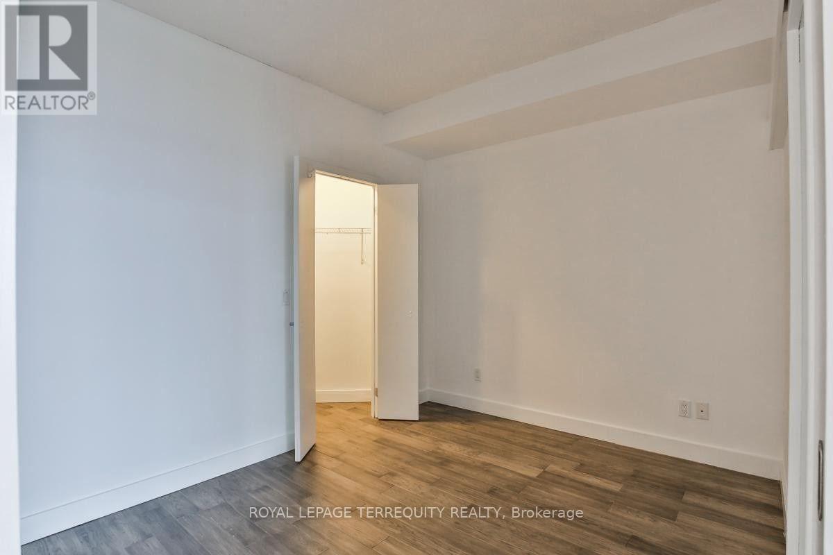 2605 - 218 Queens Quay W, Toronto, Ontario  M5J 2Y6 - Photo 14 - C13584828