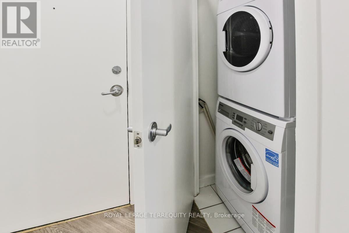 2605 - 218 Queens Quay W, Toronto, Ontario  M5J 2Y6 - Photo 18 - C13584828