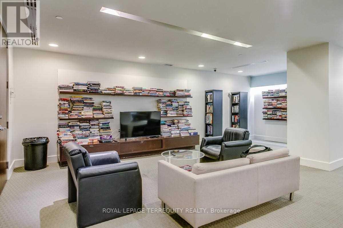 2605 - 218 Queens Quay W, Toronto, Ontario  M5J 2Y6 - Photo 24 - C13584828