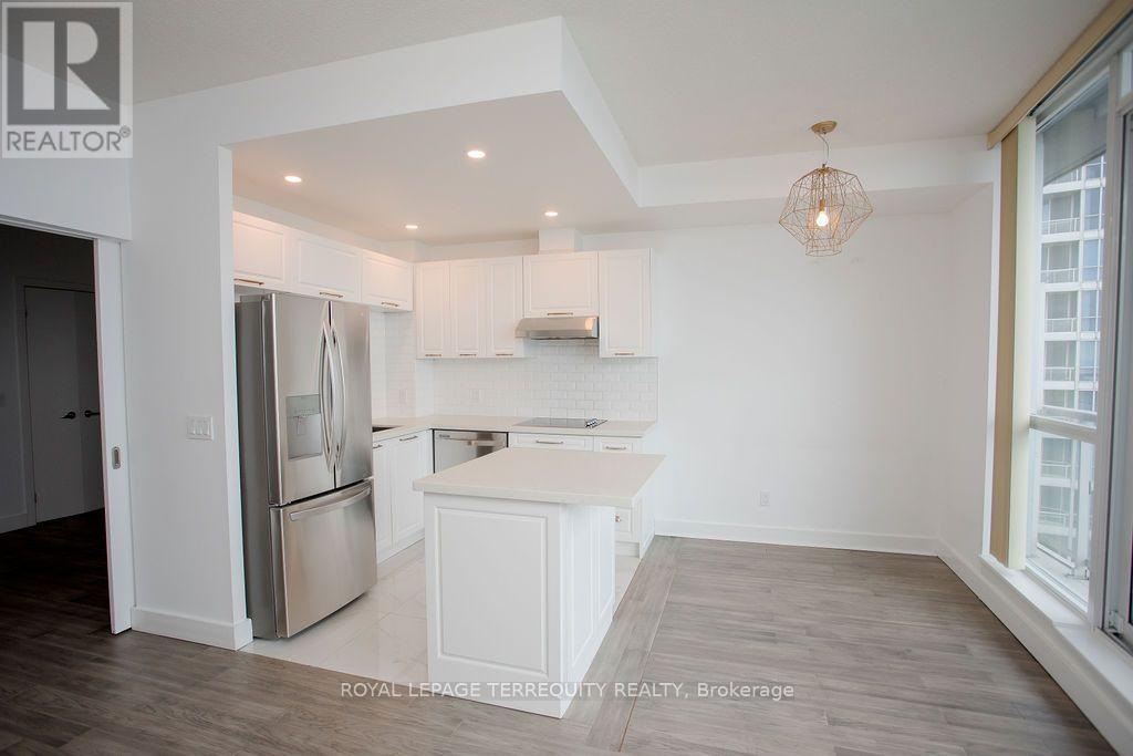 2605 - 218 Queens Quay W, Toronto, Ontario  M5J 2Y6 - Photo 7 - C13584828