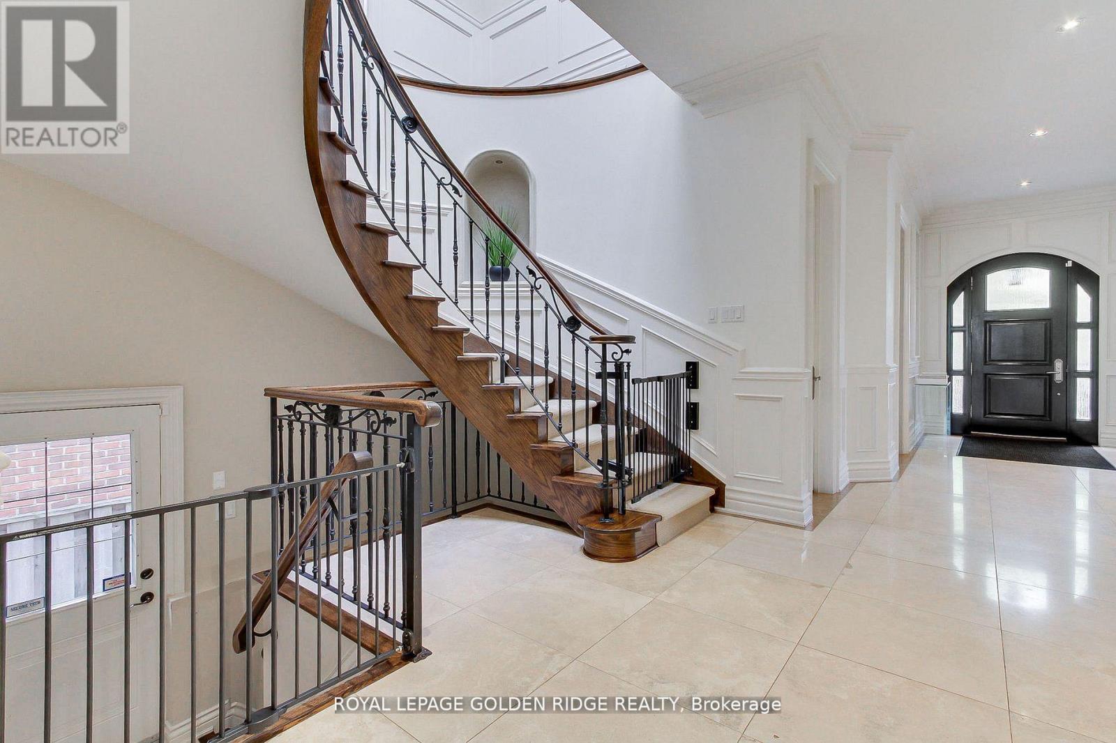 99 Bannockburn Avenue, Toronto, Ontario  M5M 2M9 - Photo 4 - C13584906