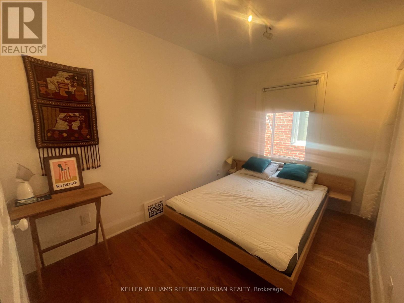 335 ROEHAMPTON AVENUE - Photo 12