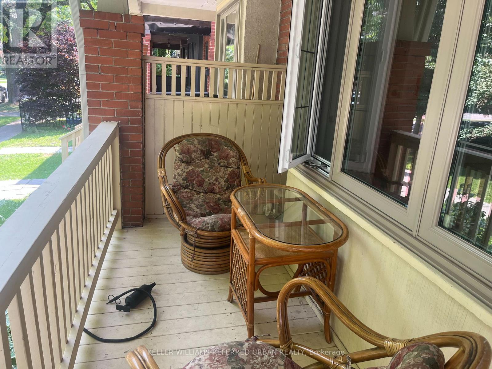 335 ROEHAMPTON AVENUE - Photo 3