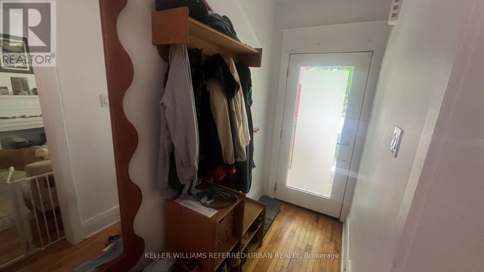 335 ROEHAMPTON AVENUE - Photo 4