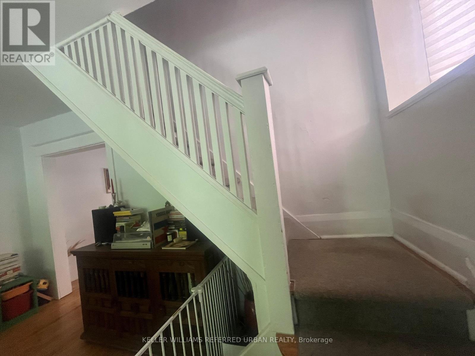 335 ROEHAMPTON AVENUE - Photo 5
