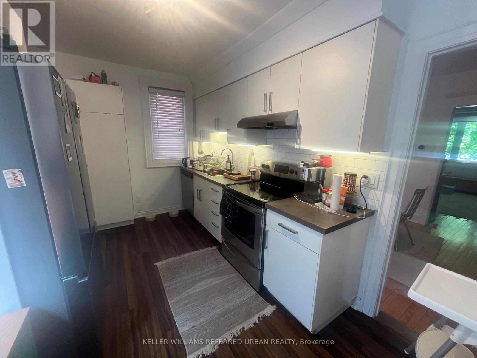 335 ROEHAMPTON AVENUE - Photo 8
