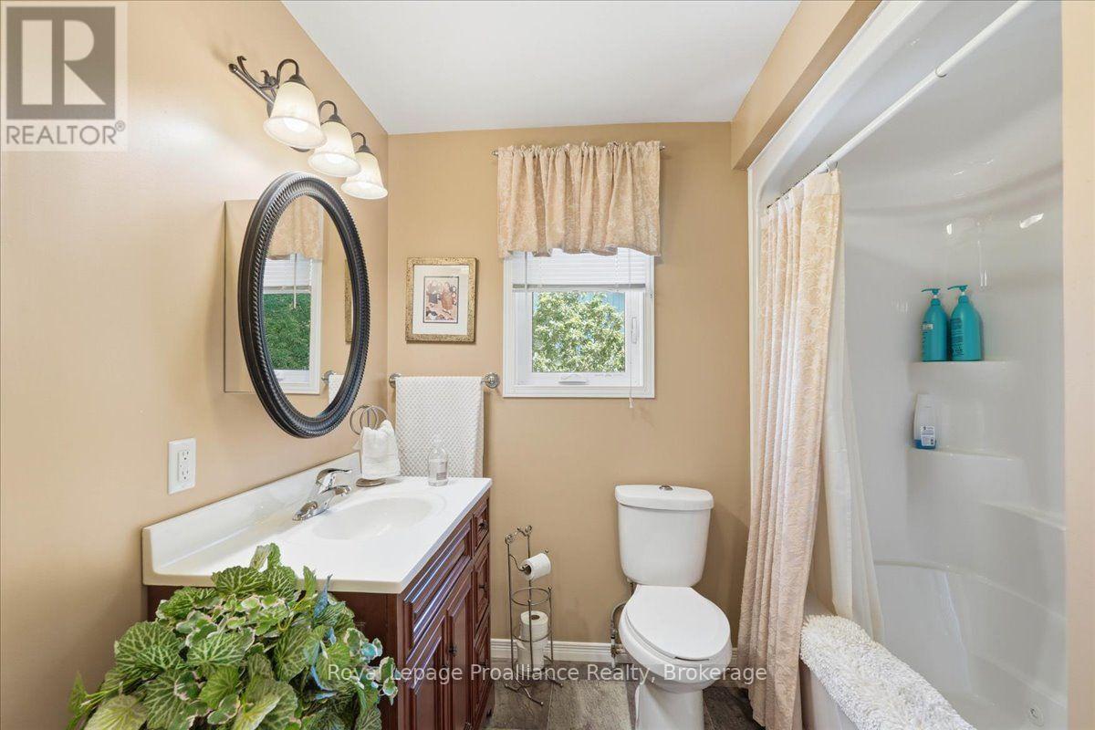 79 Duncan Street, Centre Hastings, Ontario  K0K 2K0 - Photo 22 - X13584884