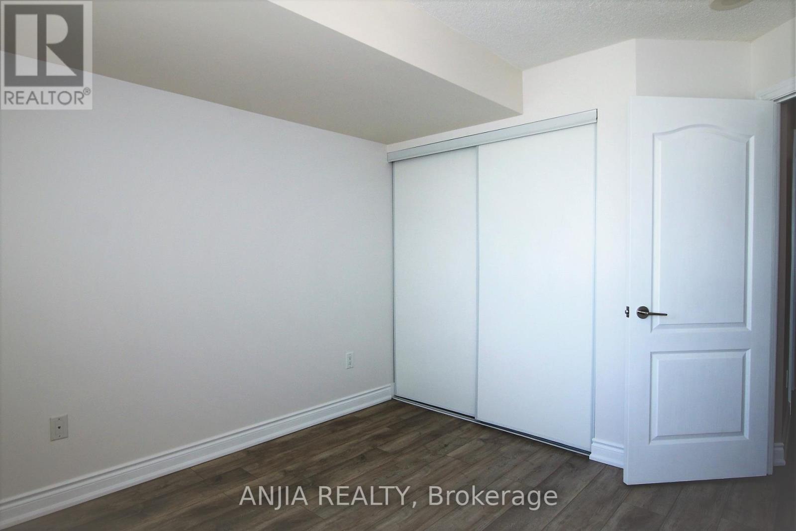 1605 - 50 Brian Harrison Way, Toronto, Ontario  M1P 5J4 - Photo 11 - E13584804