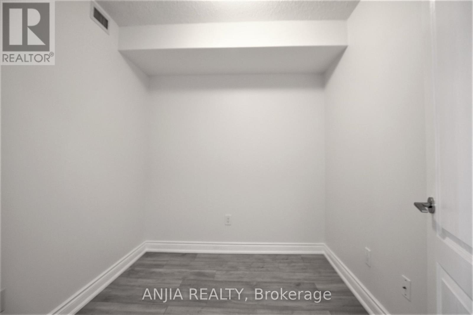 1605 - 50 Brian Harrison Way, Toronto, Ontario  M1P 5J4 - Photo 12 - E13584804