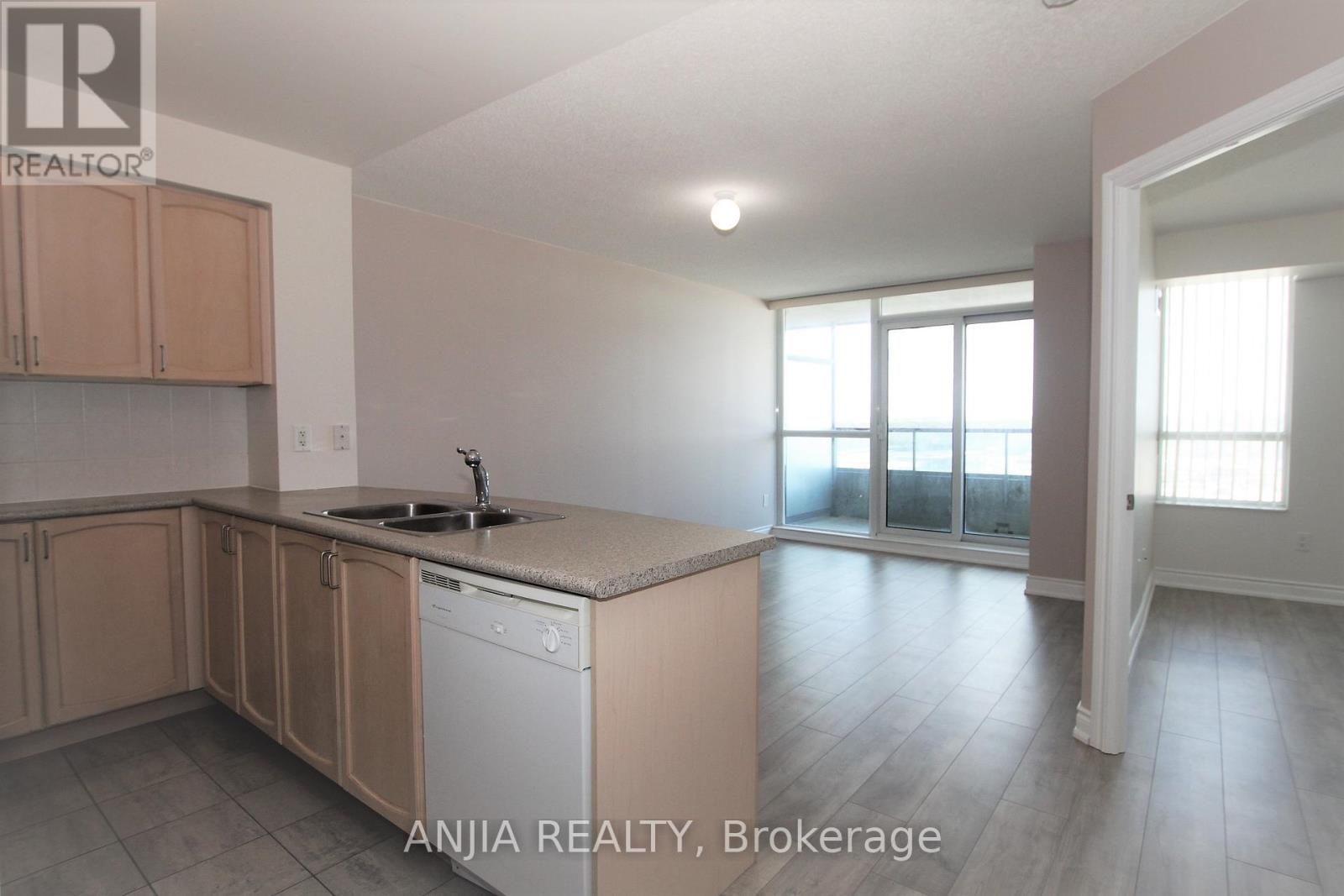 1605 - 50 Brian Harrison Way, Toronto, Ontario  M1P 5J4 - Photo 5 - E13584804