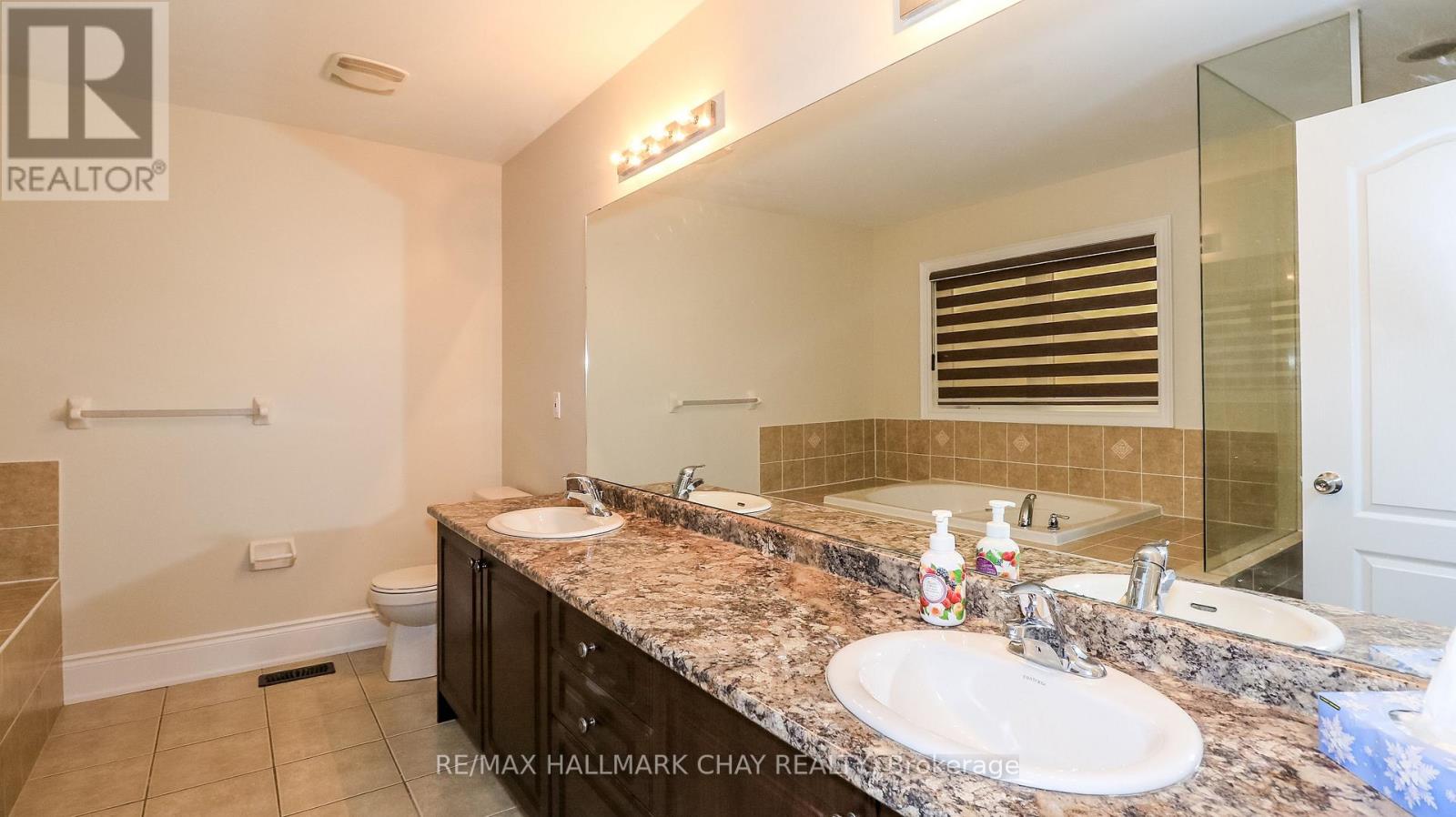 142 Gold Park Gate, Essa, Ontario L3W 0B4 - Photo 26 - N13584708