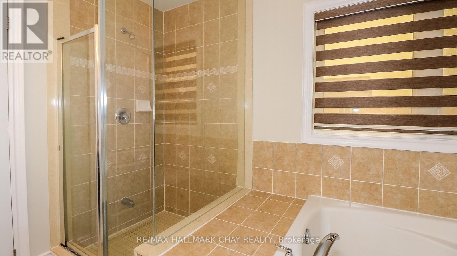142 Gold Park Gate, Essa, Ontario L3W 0B4 - Photo 28 - N13584708