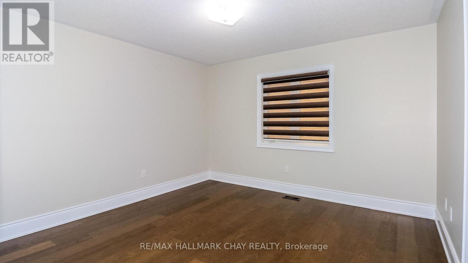 142 Gold Park Gate, Essa, Ontario L3W 0B4 - Photo 30 - N13584708