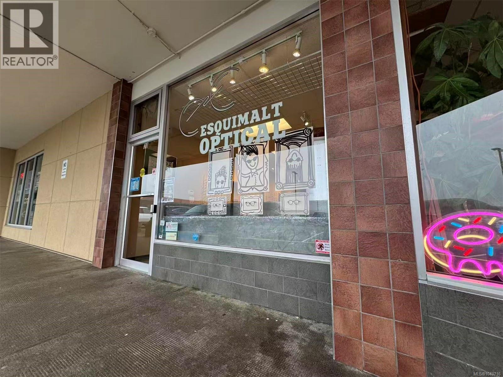 20 1153 Esquimalt Rd