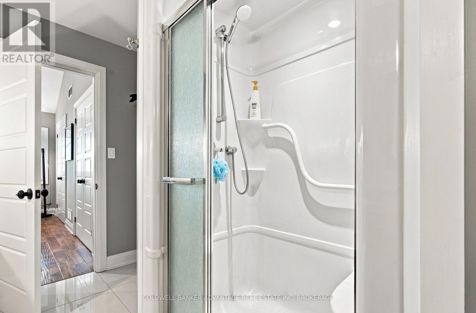 23 - 7 Gibson Place, St. Catharines, Ontario  L2R 0A3 - Photo 20 - X13584792
