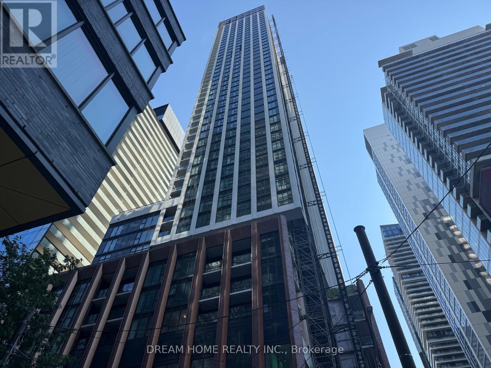 521 - 400 King Street W, Toronto, Ontario  M5V 1K2 - Photo 1 - C13582098