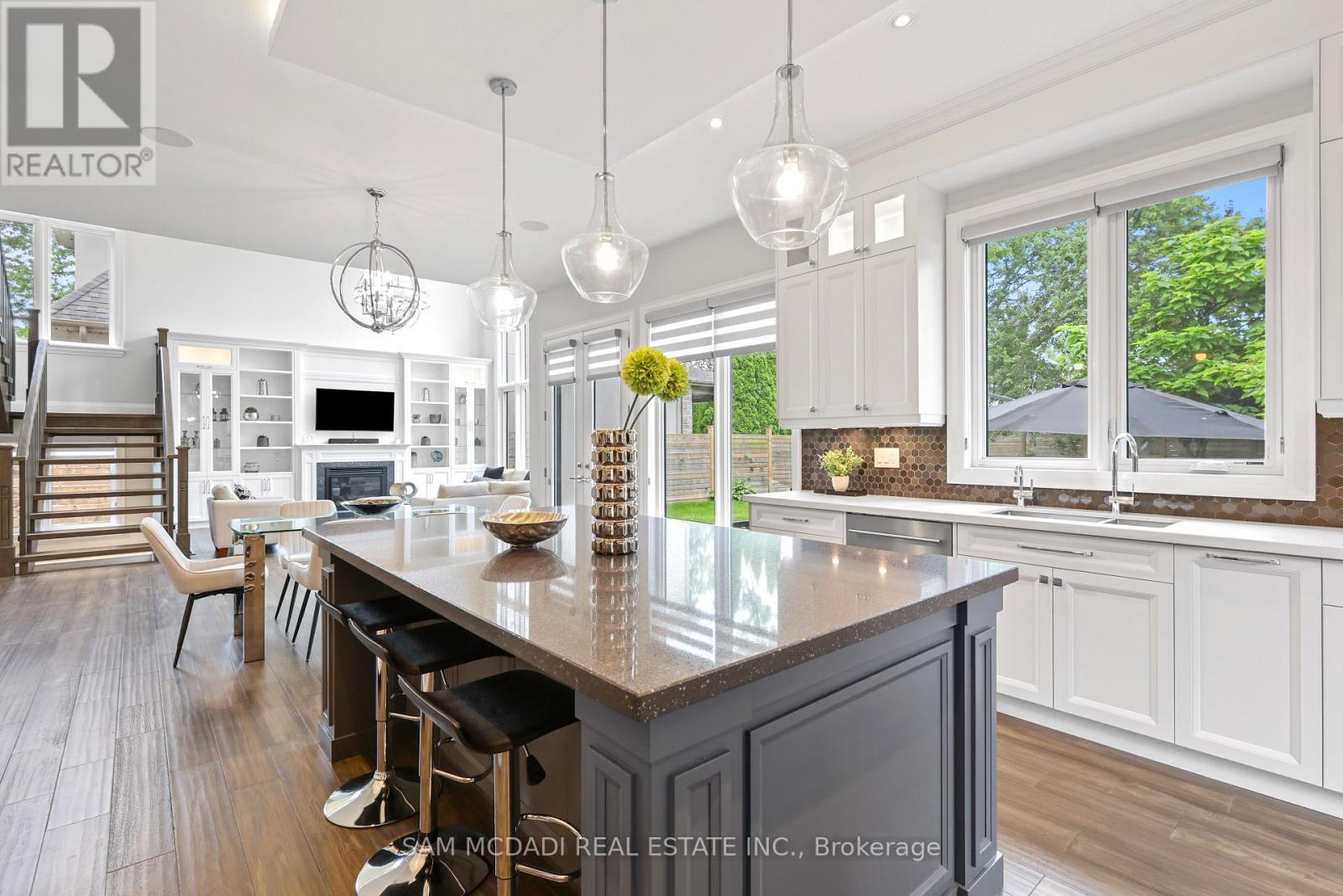 390 Sandhurst Drive, Oakville (Wo West), Ontario  L6L 4L3 - Photo 14 - W13584794