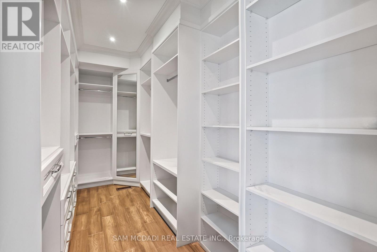 390 Sandhurst Drive, Oakville (Wo West), Ontario  L6L 4L3 - Photo 24 - W13584794
