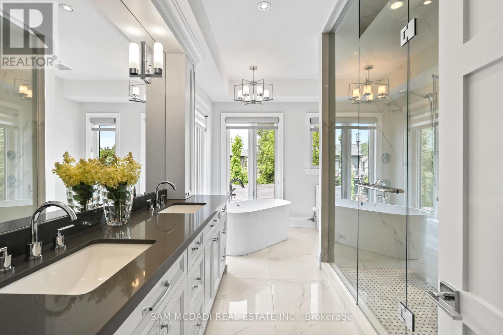 390 Sandhurst Drive, Oakville (Wo West), Ontario  L6L 4L3 - Photo 25 - W13584794