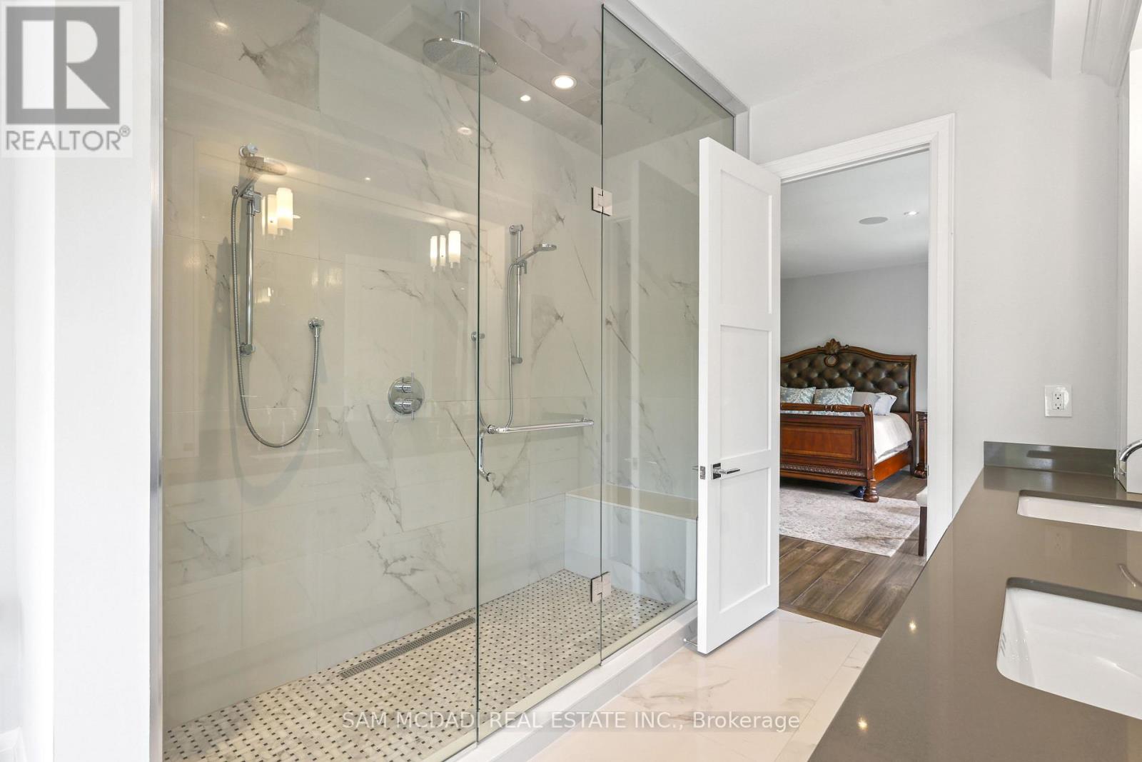 390 Sandhurst Drive, Oakville (Wo West), Ontario  L6L 4L3 - Photo 27 - W13584794