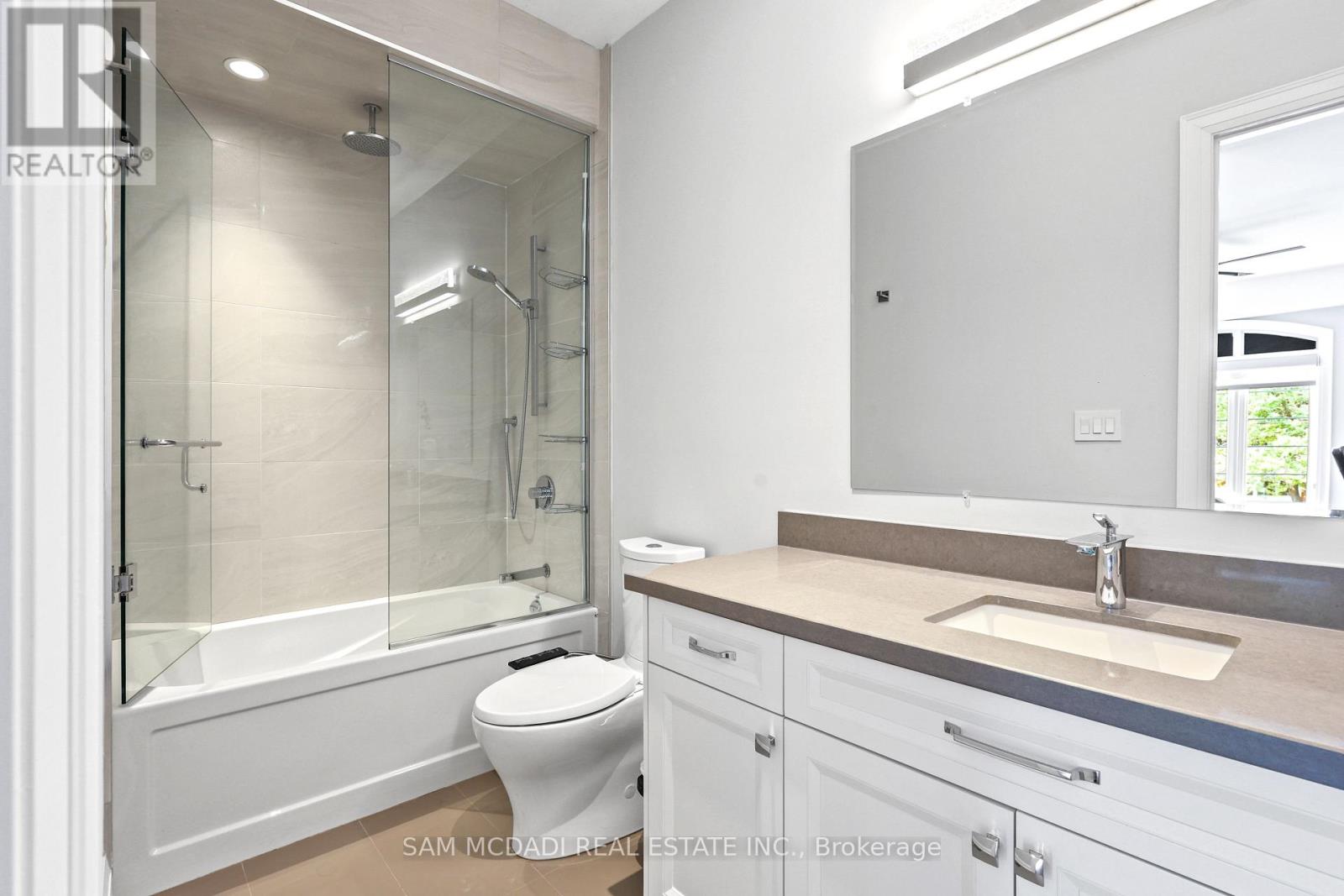 390 Sandhurst Drive, Oakville (Wo West), Ontario  L6L 4L3 - Photo 31 - W13584794