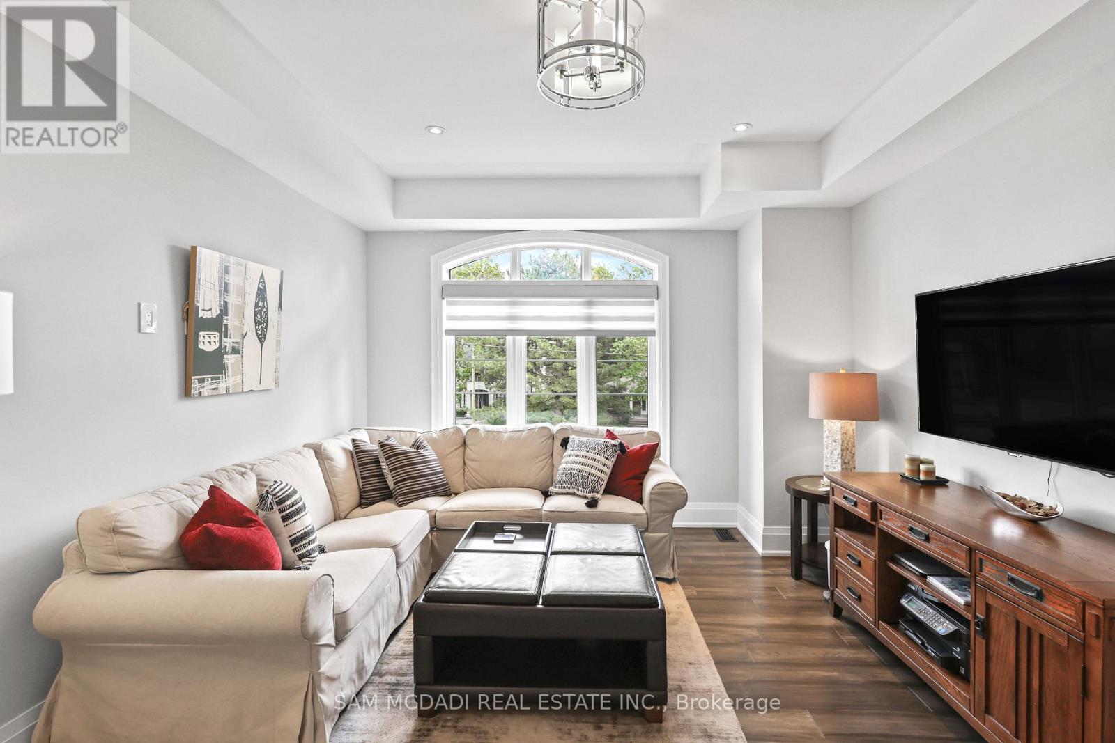 390 Sandhurst Drive, Oakville (Wo West), Ontario  L6L 4L3 - Photo 32 - W13584794