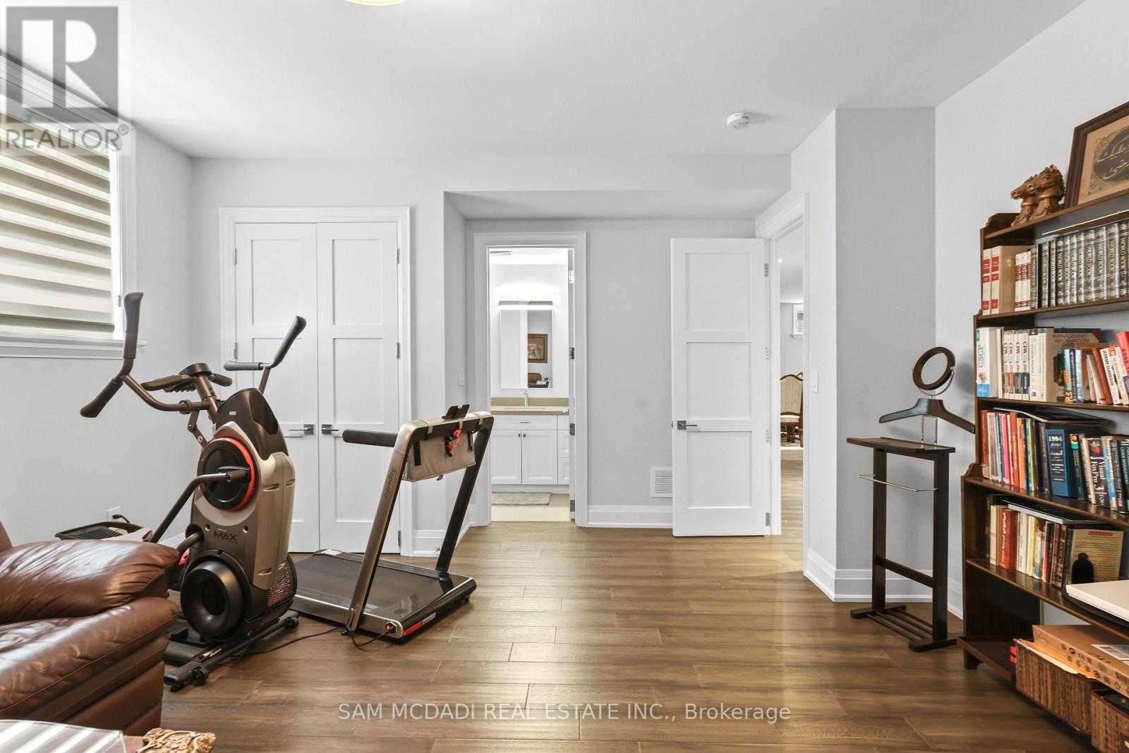 390 Sandhurst Drive, Oakville (Wo West), Ontario  L6L 4L3 - Photo 44 - W13584794