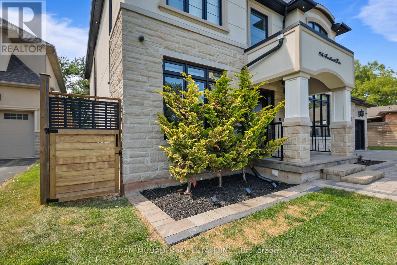 390 Sandhurst Drive, Oakville (Wo West), Ontario  L6L 4L3 - Photo 49 - W13584794