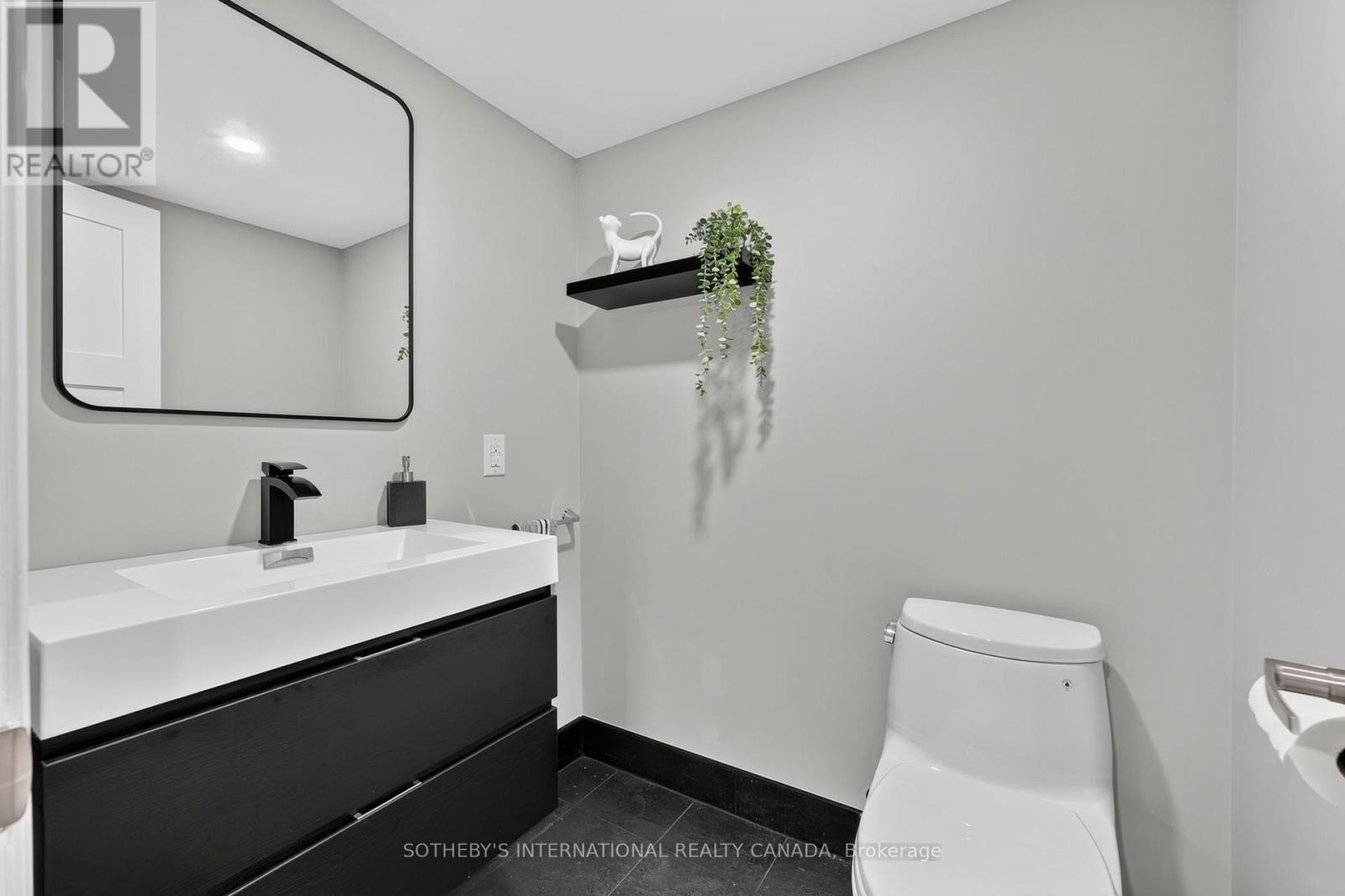 7 Mckee Drive, Caledon, Ontario  L7C 1G8 - Photo 30 - W13584948