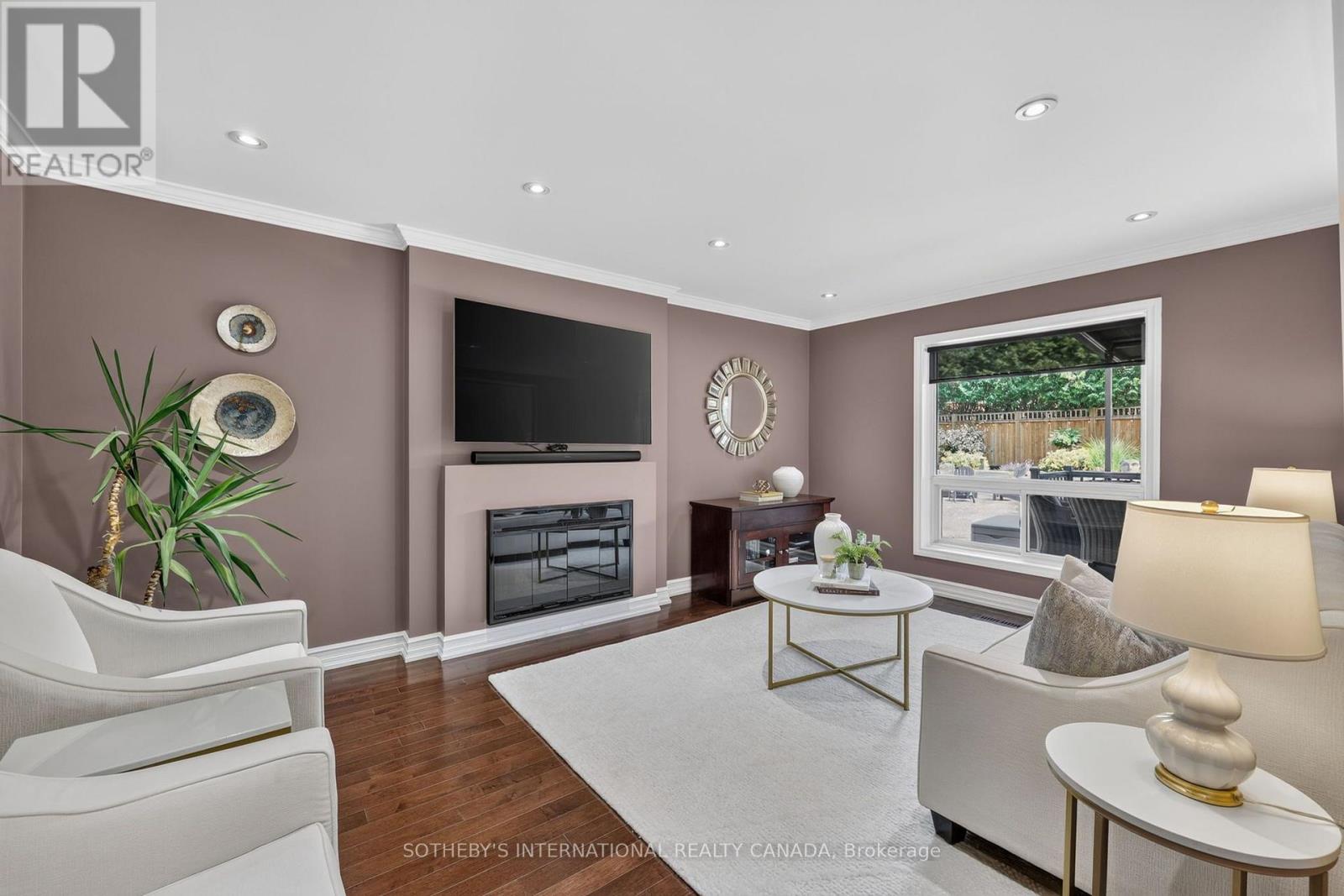 7 Mckee Drive, Caledon, Ontario  L7C 1G8 - Photo 7 - W13584948
