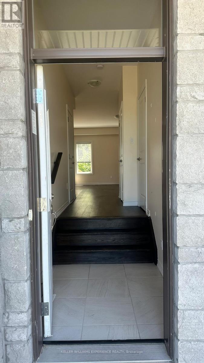 121 Rosie Street, Blue Mountains, Ontario  N0H 1J0 - Photo 2 - X13584764