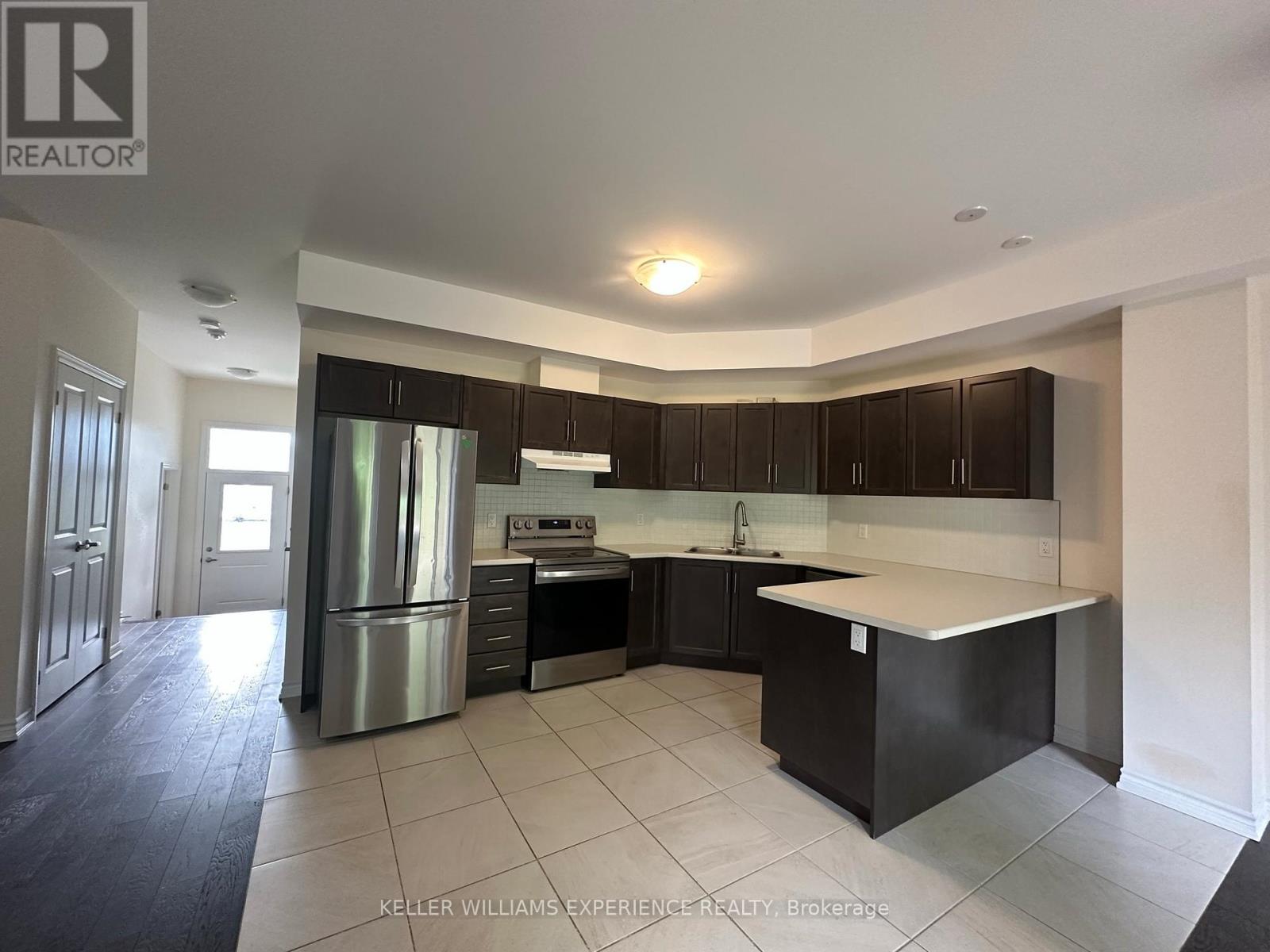 121 Rosie Street, Blue Mountains, Ontario  N0H 1J0 - Photo 4 - X13584764